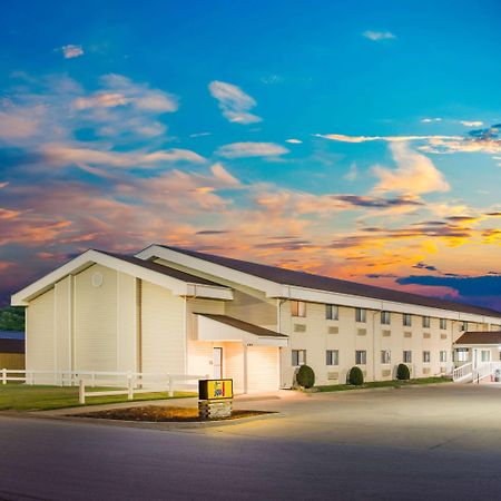 Super 8 By Wyndham Nevada Otel Dış mekan fotoğraf